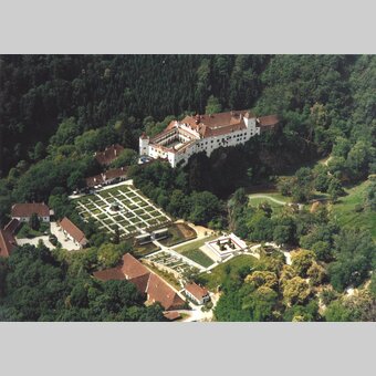 Gartenschloss Herberstein von Oben in der Oststeiermark | ©  Oststeiermark Tourismus | Bernhard Bergmann