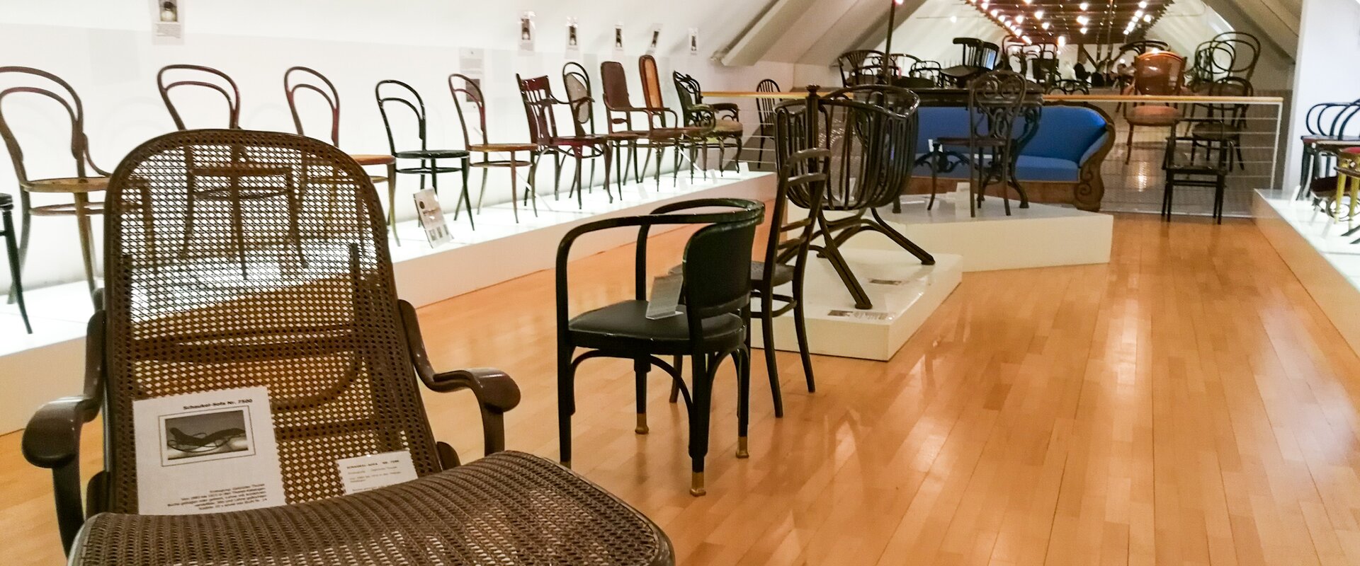 Sesselausstellung im Thonet Museum in Friedberg | © TV Oststeiermark | Nicole Friesenbichler