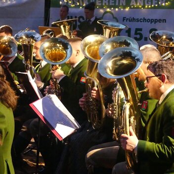 Konzert des Musikvereins Anger bei der Burgruine Waxenegg in der Oststeiermark | © Oststeiermark Tourismus | Anneliese Grabenhofer