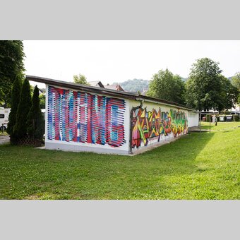 Spraykunstwerk von Rever, Quake und Fader in der Augasse 35 in Hartberg | © Oststeiermark Tourismus | Rabbit Eye Movement