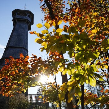 Ringwarte in der herbstlichen Sonne | © Oststeiermark Tourismus | Bernhard Bergmann