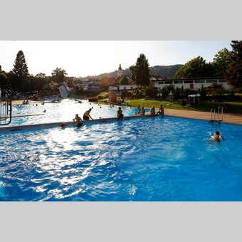 Sprung ins Wasser | ©  Oststeiermark Tourismus | Bernhard Bergmann