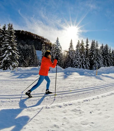 Cross-country skiing on the Almenland Trail in Eastern Styria | ©  Oststeiermark Tourismus | Heinz Toperczer