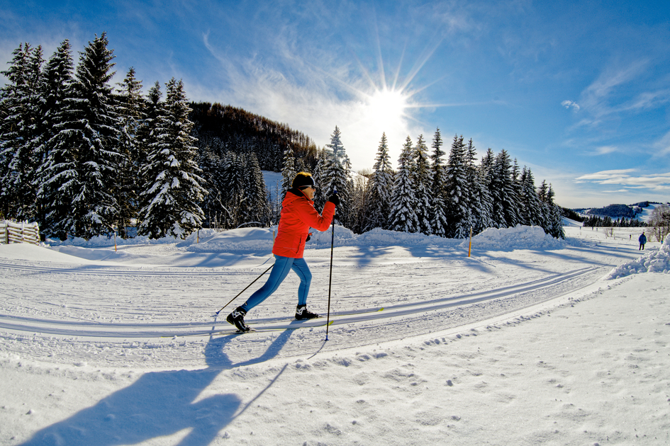 Cross-country skiing on the Almenland Trail in Eastern Styria | ©  Oststeiermark Tourismus | Heinz Toperczer