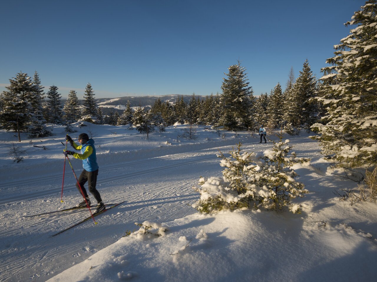 Cross-country skiing on the Joglland cross-country ski run in Eastern Styria | © Gasthof Orthofer | Bernhard Bergmann