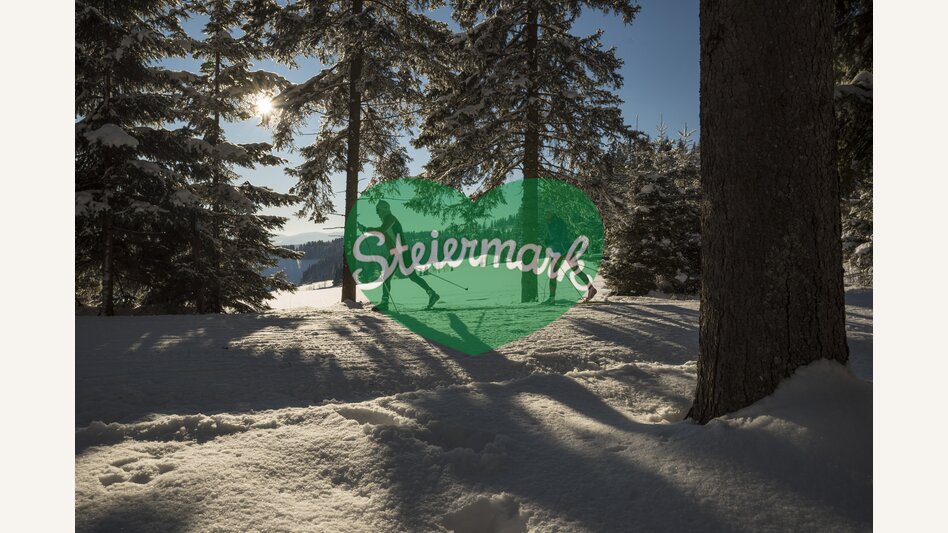 Langläufer auf der Jogllandloipe | © Oststeiermark Tourismus | Bernhard Bergmann