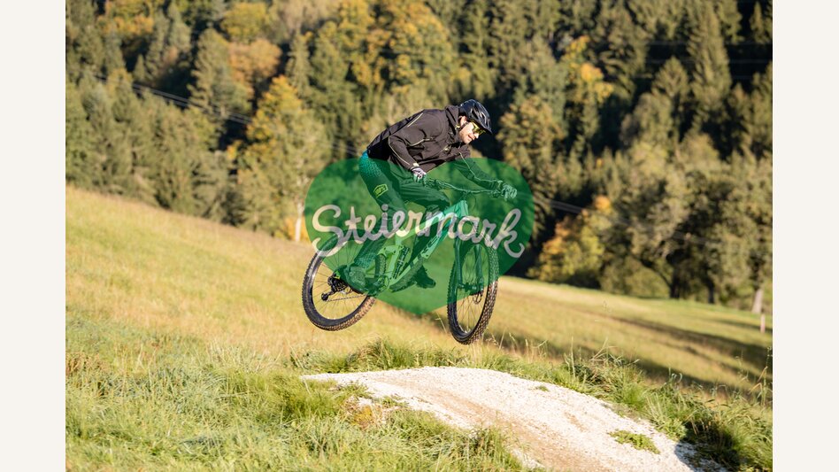 Radfahren im Trail Land Miesenbach in der Oststeiermark | ©  Oststeiermark Tourismus | Klaus Ranger