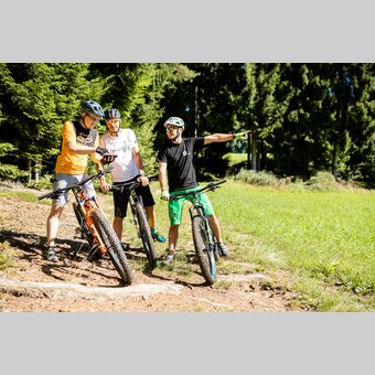 Radfahren mit GPS-Koordinaten auf der Tour "Der große Jogl" in der Oststeiermark | © Oststeiermark Tourismus | Klaus Ranger
