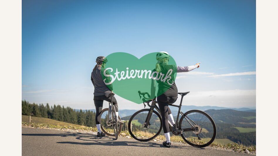 Aussicht bei der Rennradtour auf die Oststeiermark | © Oststeiermark Tourismus | Jaden Gynes