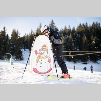 Junger Skifahrer im verschneiten Joglland  | ©  Oststeiermark Tourismus | Joglland-Waldheimat, Klaus Ranger