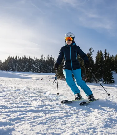 Skier in the snowy Joglland | © TV Oststeiermark | Joglland-Waldheimat, Klaus Ranger