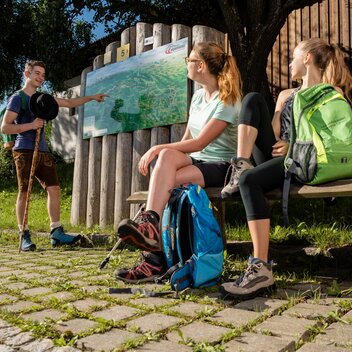 Hiking through eastern Styria | © TV Oststeiermark | Klaus Ranger