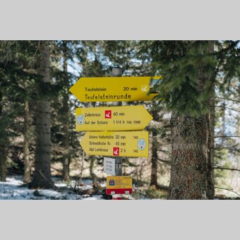 Beschilderung zur Teufelsteinrunde im Joglland | ©  Oststeiermark Tourismus | Line Sulzbacher