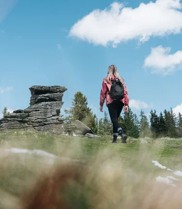Hike to the Devil's Stone in Fischbach | ©  Oststeiermark Tourismus | Line Sulzbacher