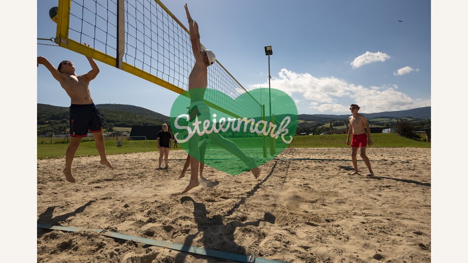 Beachvolleyball am Badesee Greinbach | © Oststeiermark Tourismus | Bernhard Bergmann