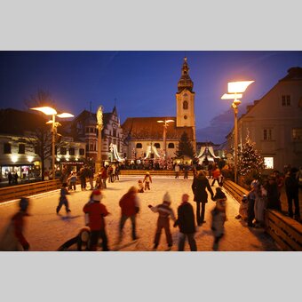 Kinder am Eislaufplatz in Hartberg | © Oststeiermark Tourismus | Bernhard Bergmann