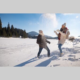 Winterspaziergang auf der Teichalm in der Oststeiermark | © TV Oststeiermark |  Bernhard Bergmann