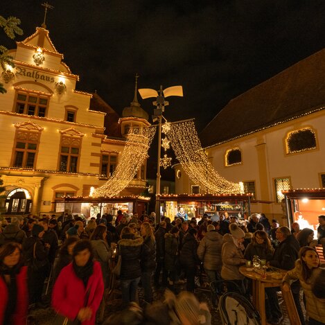 Hartberger Weihnachtszauber mit Rathaus | © TV Oststeiermark | Rene Strasser