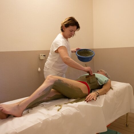 Wohlfühlbehandlung mit Algen im Ring Bio Hotel in der Oststeiermark | © TV Oststeiermark | Rene Strasser