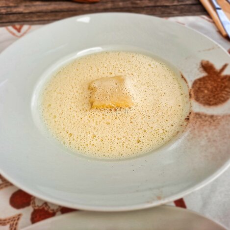 Mostsuppe mit Hirschbirnknödel aus dem Pöllauer Tal | © TV Oststeiermark | WEGES OG