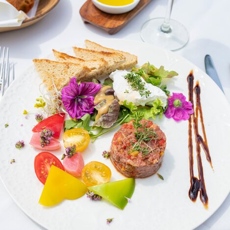 Kulinarik im Retter BioGut im Naturpark Pöllauer Tal in der Oststeiermark | © TV Oststeiermark | Rene Strasser