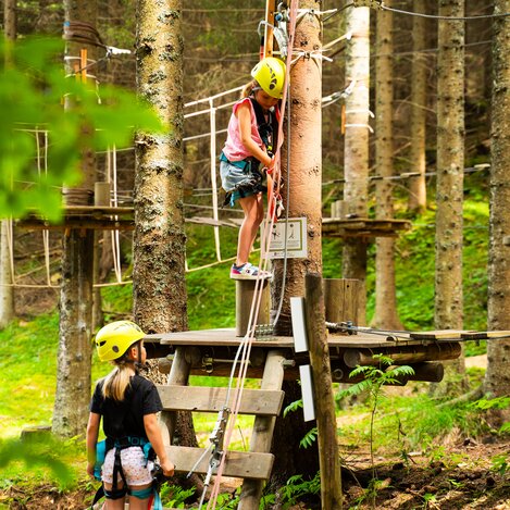Kletterspaß im Almerlebnispark auf der Teichalm  | © TV Oststeiermark | Fabian Trummer/5komma5sinne 