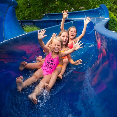 Rutsche beim Flussbad in St. Ruprecht an der Raab | © TV Oststeiermark | Fabian Trummer/5komma5sinne 