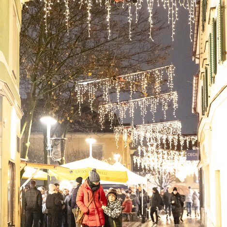 Weihnachtsbeleuchtung beim Christkindlmarkt in Weiz | © Oststeiermark Tourismus | Stefan Pflanzl