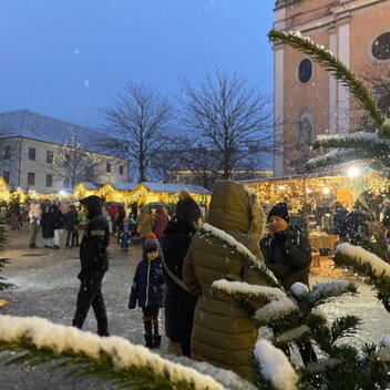 Schnee am Adventmarkt in Gleisdorf | © Oststeiermark Tourismus | Ulrich Gutmann