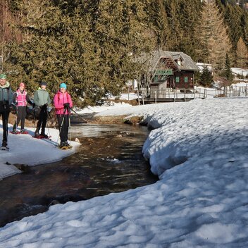 Schneeschuhwandern auf der Tyrnauer Alm in der Oststeiermark | © Oststeiermark Tourismus