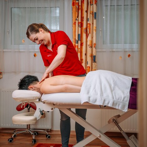 Massage beim Fastenhaus Dunst | © Oststeiermark Tourismus | Rene Strasser
