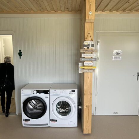 Sanitärbereich am Campingplatz in St. Lorenzen am Wechsel | © Oststeiermark Tourismus | Stefan Schindler