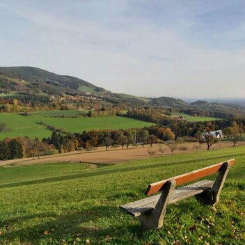 Aussicht bei der Florarunde Pöllauberg in der Oststeiermark | © Oststeiermark Tourismus | Christine Pollhammer