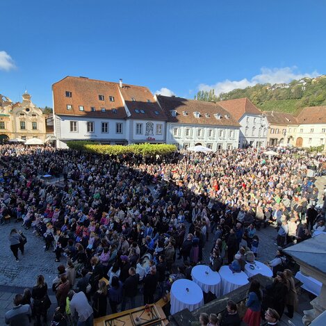 Erntedankmesse am Hartberger Hauptplatz in der Oststeiermark | © Stadtgemeinde Hartberg