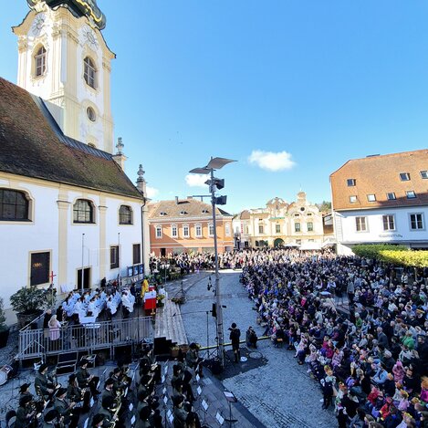 Erntedankmesse am Hartberger Hauptplatz in der Oststeiermark | © Stadtgemeinde Hartberg