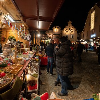 Weihnachtsmarkt in Hartberg mit Kunsthandwerk | © Oststeiermark Tourismus | TV Oststeiermark, Rene Strasser