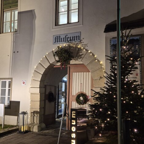 Eingang zum Advent im Museum Hartberg | © Oststeiermark Tourismus | Carmen Miletich