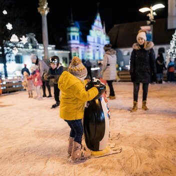 Eislaufen am Hartberger Hauptplatz | © Oststeiermark Tourismus | studio draussen
