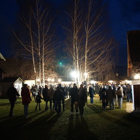 Joglland-Advent im beleuchteten Freilichtmuseum Vorau | © Oststeiermark Tourismus | Jasmin Perhofer