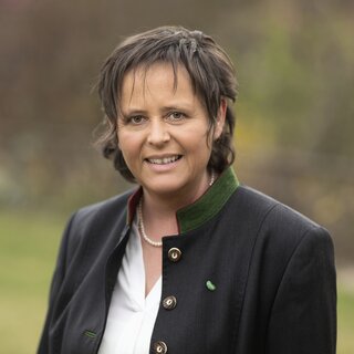 Roswitha Schweighofer from the Hartberg office in Eastern Styria | © TV Oststeiermark | Bernhard Bergmann