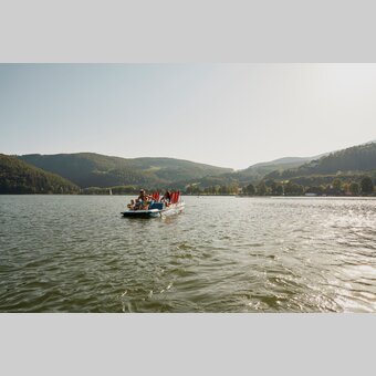 Tretboot fahren im Stubenbergsee in der Oststeiermark | ©  Oststeiermark Tourismus | Markus Lang-Bichl