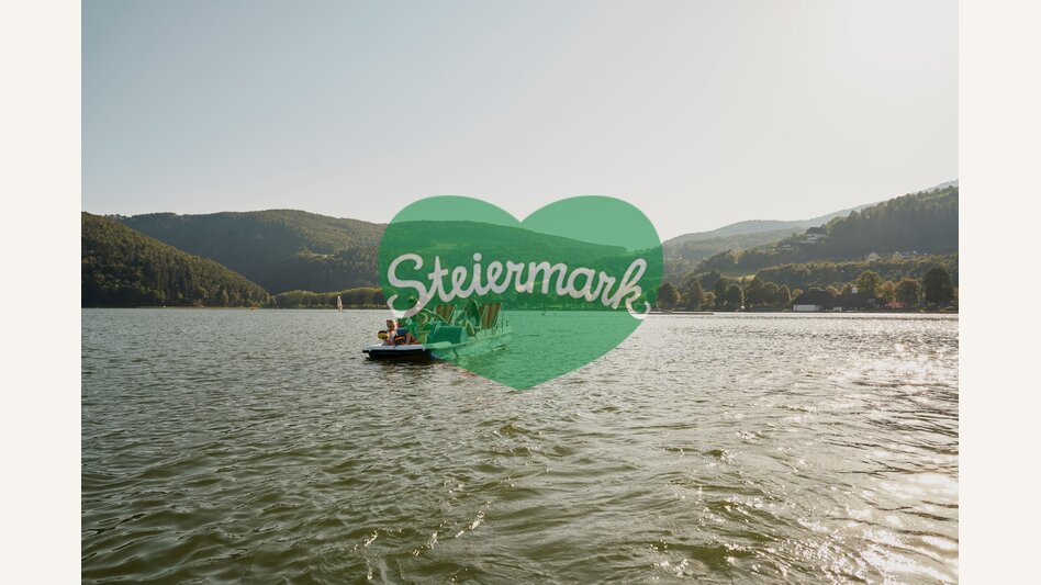 Tretboot fahren im Stubenbergsee in der Oststeiermark | ©  Oststeiermark Tourismus | Markus Lang-Bichl