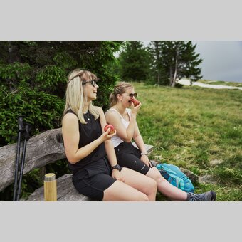 Wanderpause auf dem Hochwechsel in der Oststeiermark | ©  Oststeiermark Tourismus | Markus Lang-Bichl