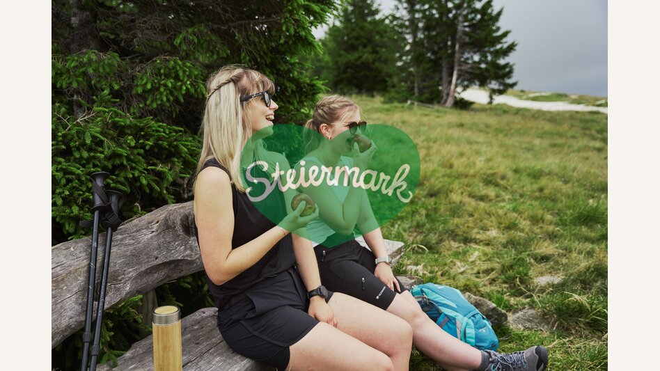 Wanderpause auf dem Hochwechsel in der Oststeiermark | ©  Oststeiermark Tourismus | Markus Lang-Bichl