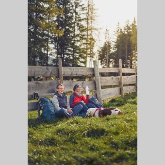 Wandern mit Hund im Almenland  | ©  Oststeiermark Tourismus | Markus Lang-Bichl