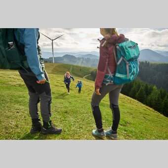 Wandern mit der Familie im Almenland | ©  Oststeiermark Tourismus | Markus Lang-Bichl