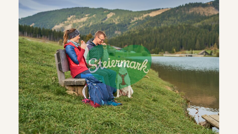 Wandern mit Hund im Almenland  | ©  Oststeiermark Tourismus | Markus Lang-Bichl
