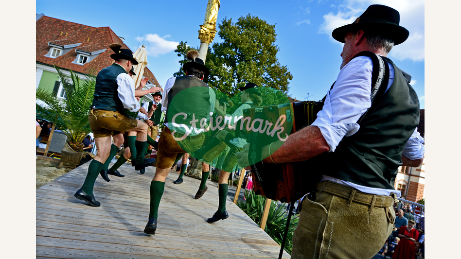 Schuhplattler beim Winzerfest in Hartberg | © Oststeiermark Tourismus | Christian Strassegger