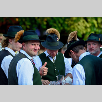 Steirische Tracht beim Winzerfest in Hartberg | © Oststeiermark Tourismus | Christian Strassegger