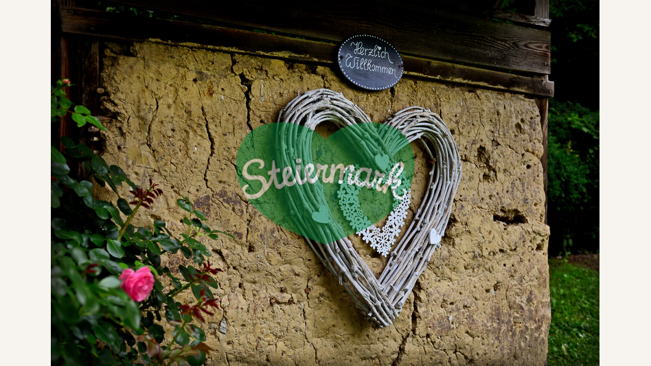 Herzlich Willkommen-Schild in der Oststeiermark | © Oststeiermark Tourismus | Christian Strassegger